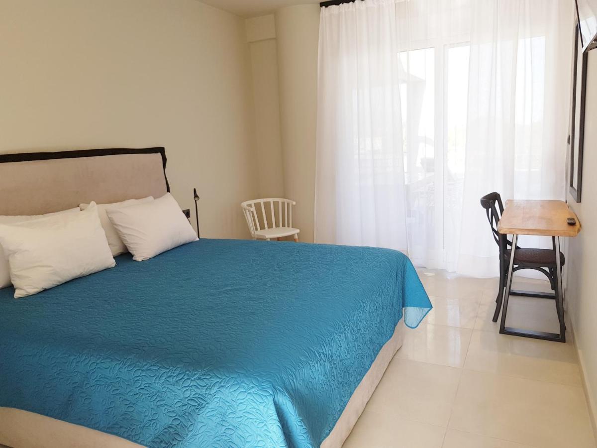 Houmas Apartments Yialos Ngoại thất bức ảnh