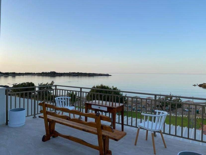 Houmas Apartments Yialos Ngoại thất bức ảnh