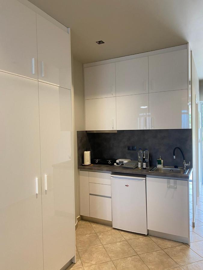 Houmas Apartments Yialos Ngoại thất bức ảnh